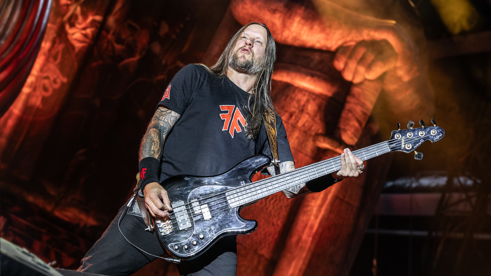 Amon Amarth: Bassist Ted Lundström ist froh über langsamen Erfolg